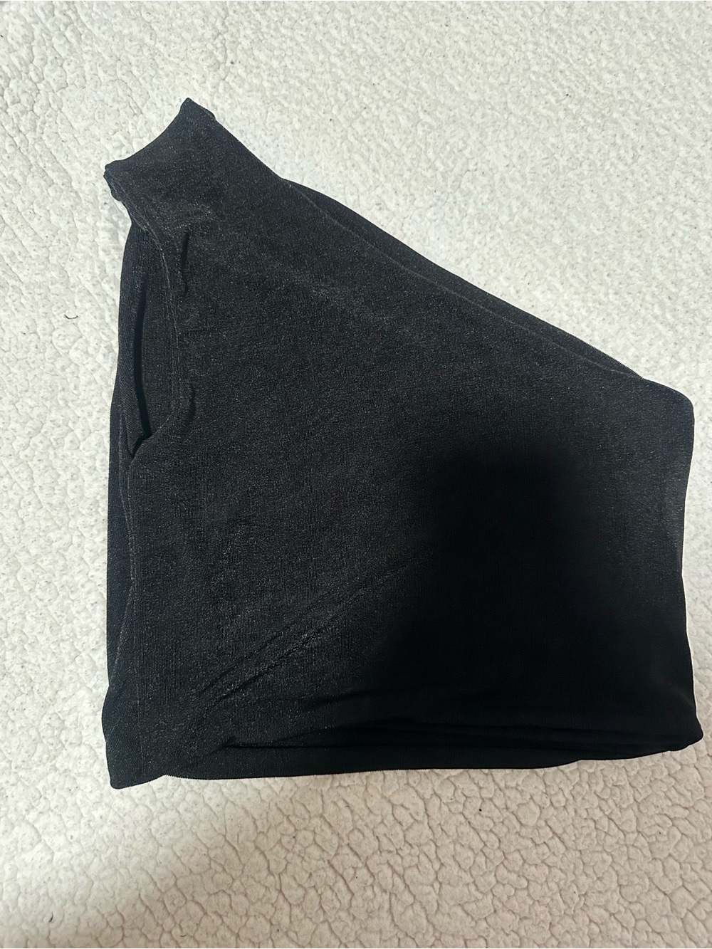 Black One-Shoulder Top